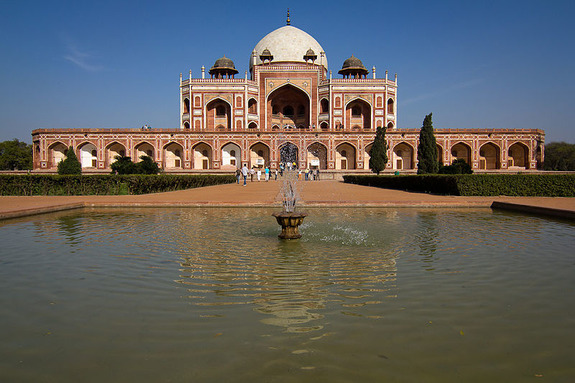 Humayun’s Tomb1569-1570 (commissioned)Red sandstone and marbleDelhi, India
