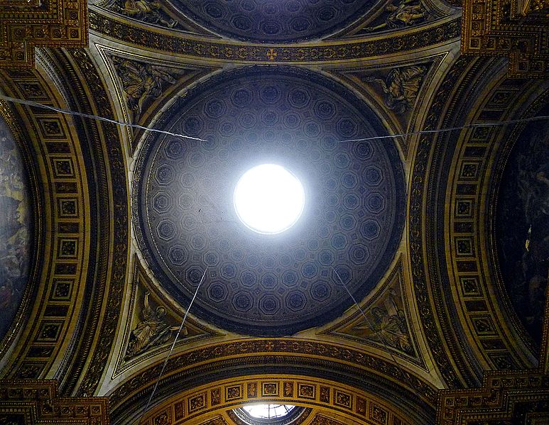 Interior dome at La Madeleine